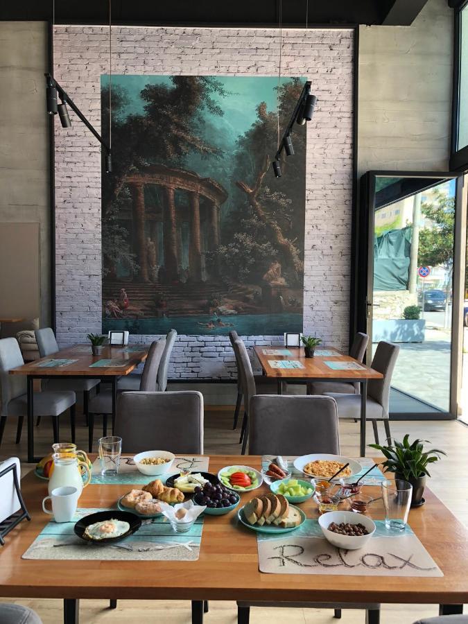 Nemesis Hotel Sarandë エクステリア 写真