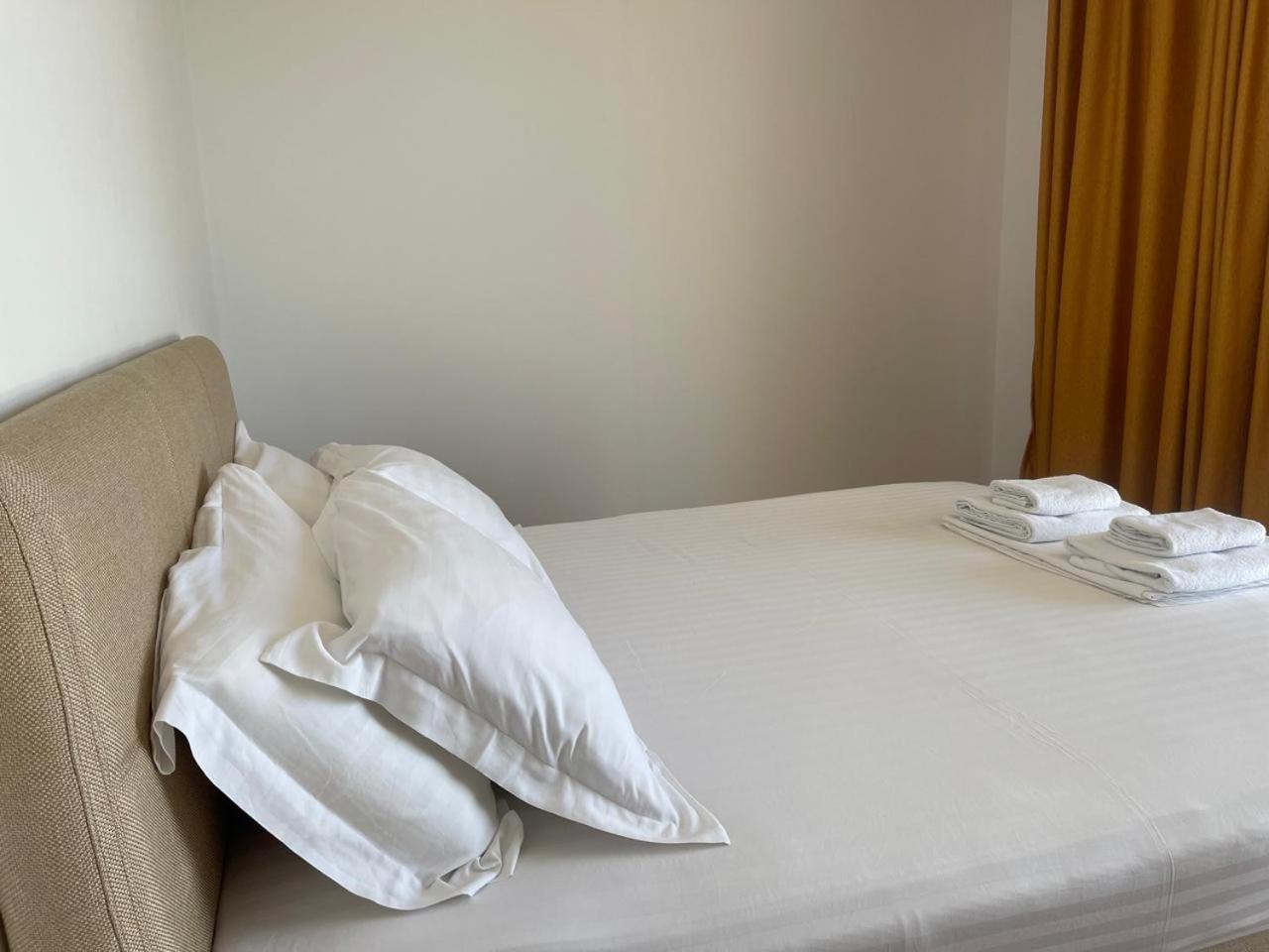 Nemesis Hotel Sarandë エクステリア 写真